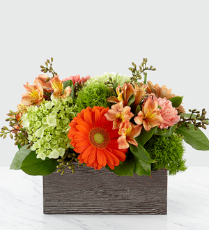 The FTD Hello, Gorgeous Bouquet