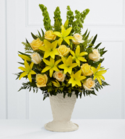 The FTD Golden Memories Arrangement